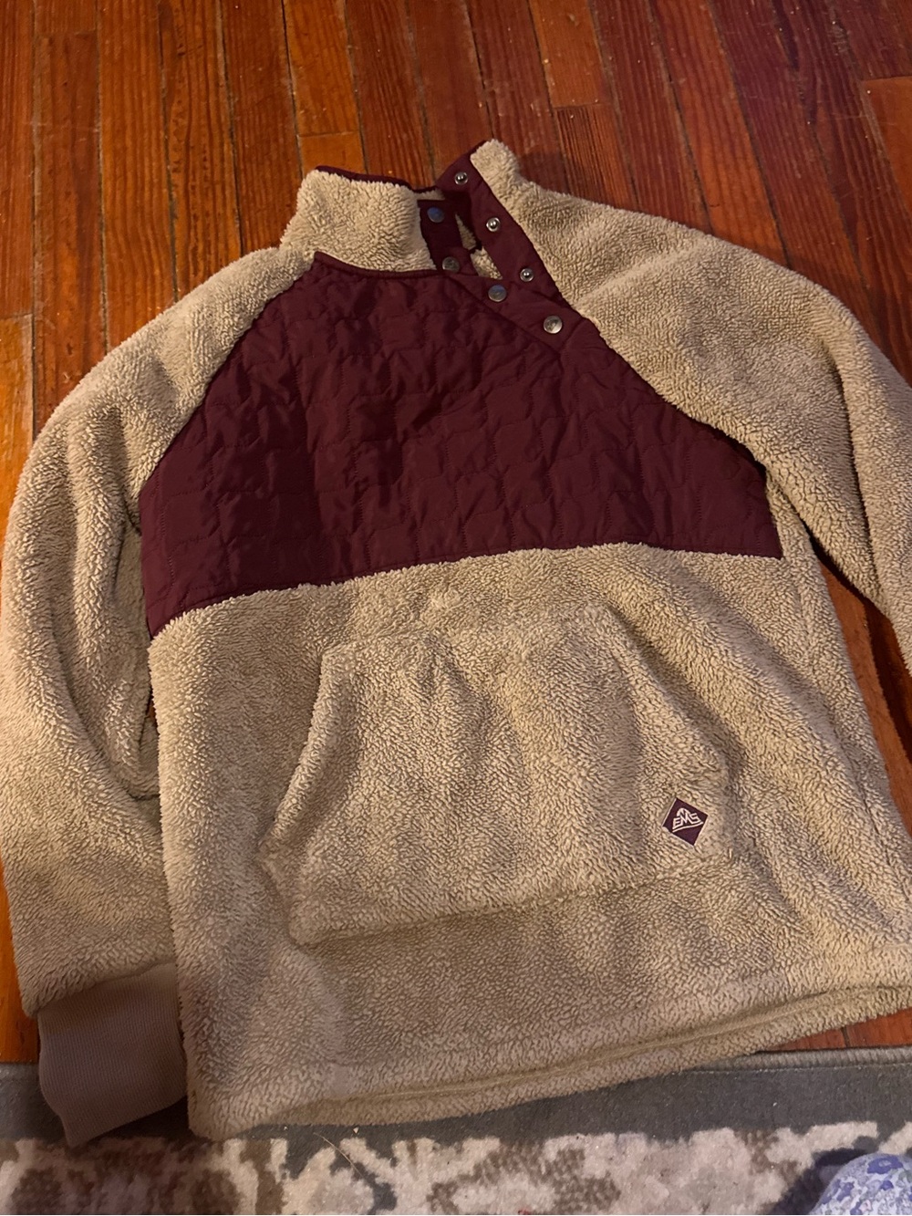 Eastern Mountain Sports Beige Sherpa Pullover with Maroon Yoke